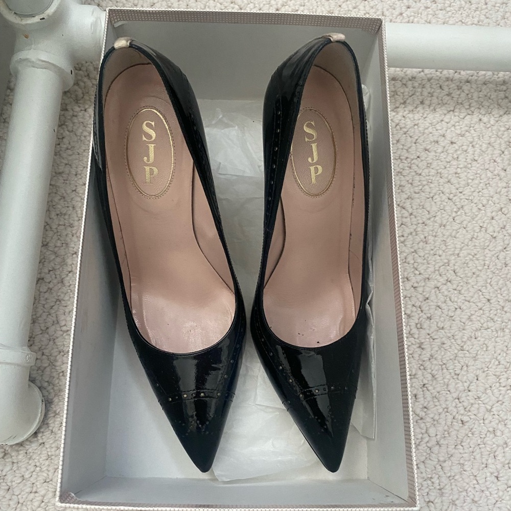 SJP Black Patent Leather striped Women's Pumps